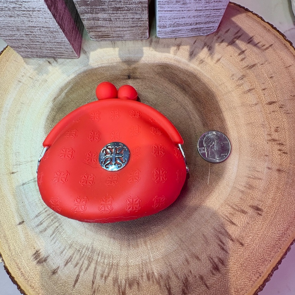 Red Rubber Rustic Cuff Coin Purse ❣️ - Picture 5 of 5